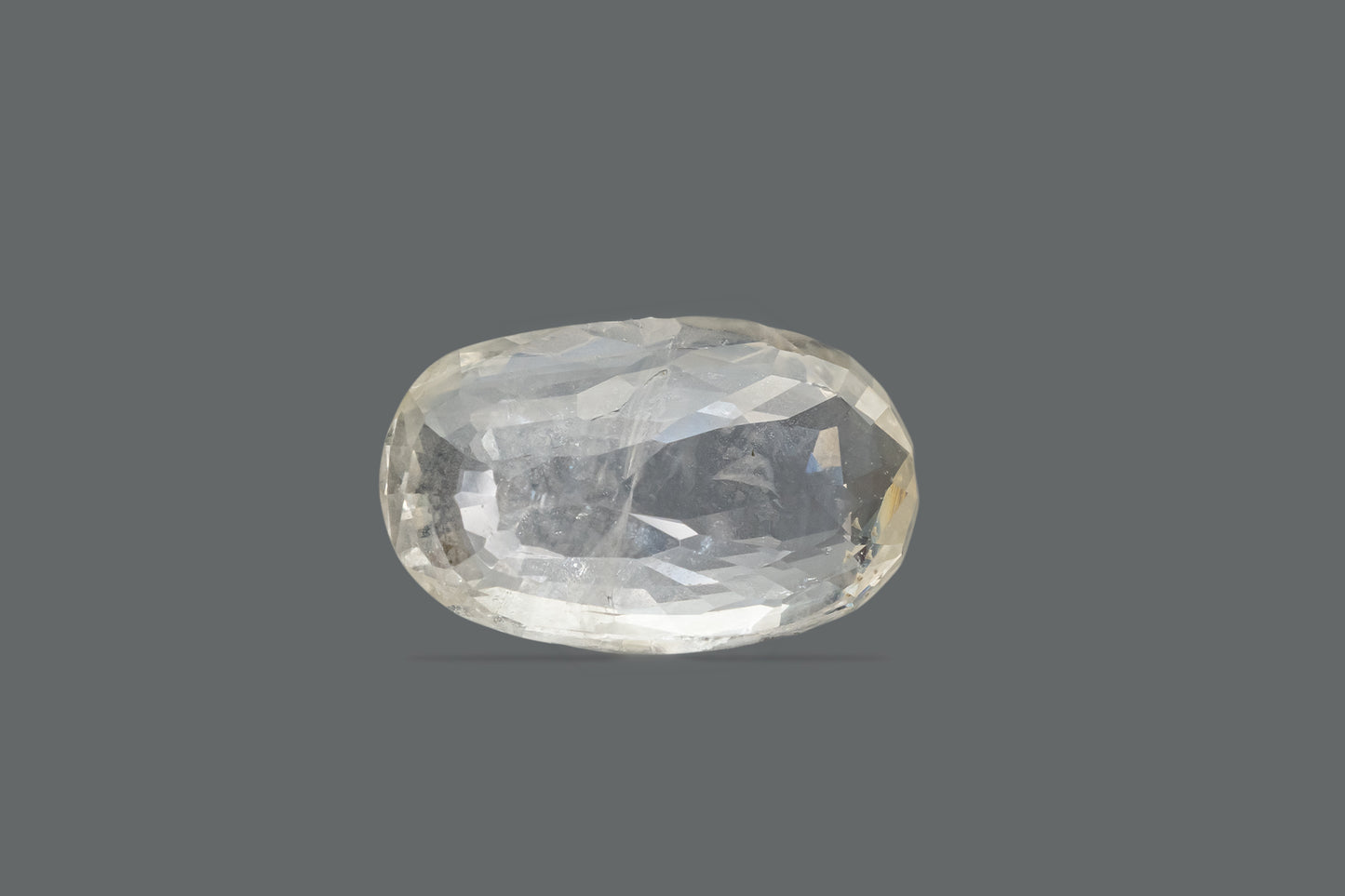 NATURAL YELLOW SAPPHIRE-6.64 CARAT