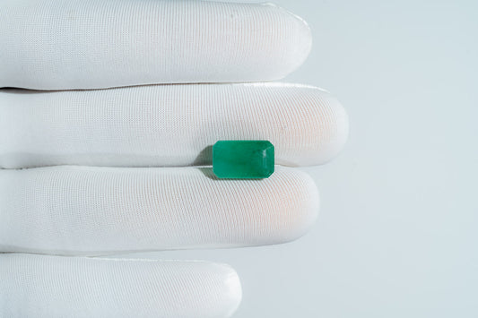NATURAL EMERALD-5.48CARAT