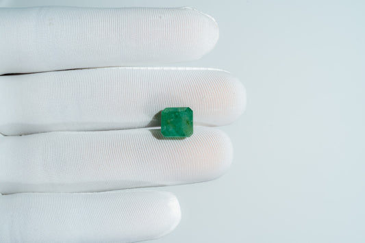 NATURAL EMERALD-4.99CARAT