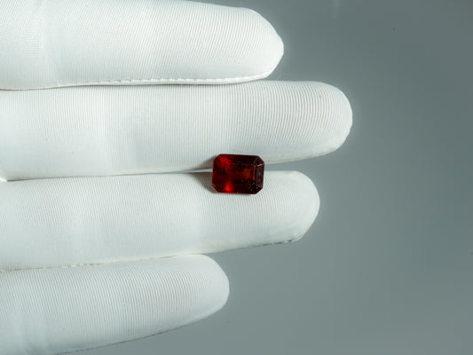 NATURAL HESSONITE-5.43CARAT