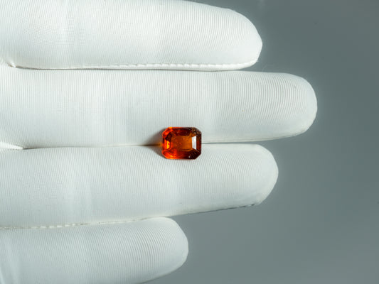 NATURAL HESSONITE-4.16CARAT