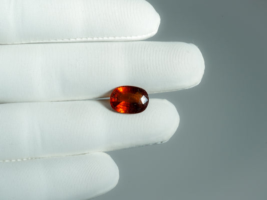 NATURAL HESSONITE-4.07CARAT