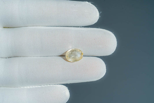 NATURAL YELLOW SAPPHIRE-4.71CARAT