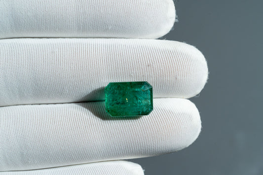 NATURAL EMERALD-8.18CARAT