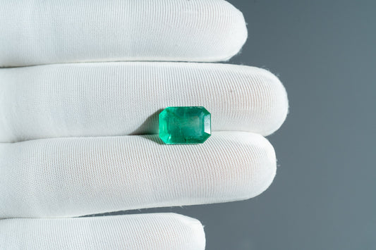 NATURAL EMERALD-4.83 CARAT