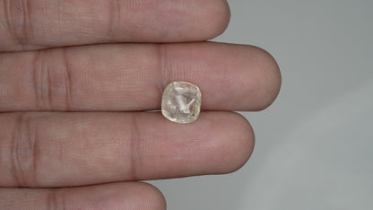 NATURAL YELLOW SAPPHIRE-4.87 CARAT