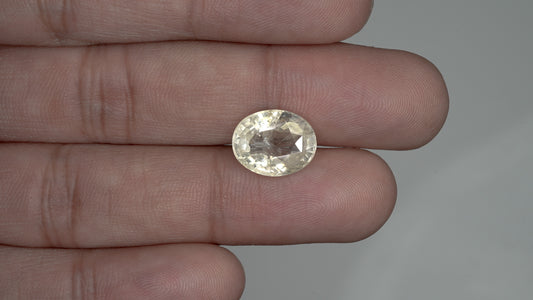 NATURAL YELLOW SAPPHIRE-7.43 CARAT
