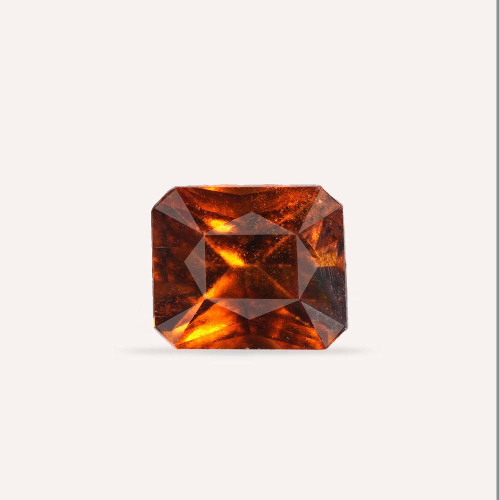 NATURAL HESSONITE-6.82CARAT