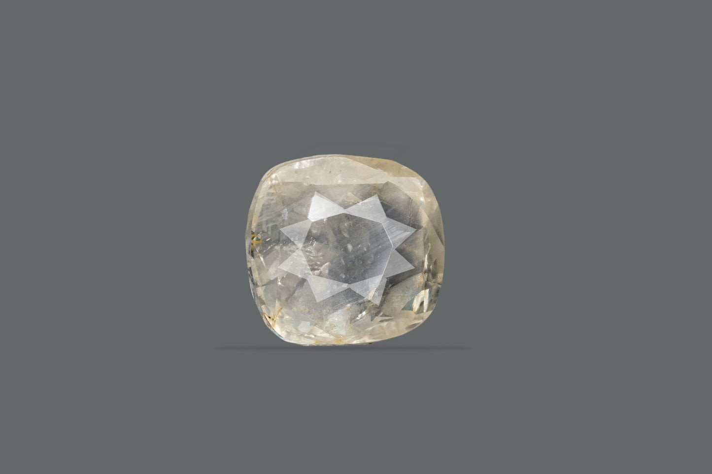 NATURAL YELLOW SAPPHIRE-4.87 CARAT