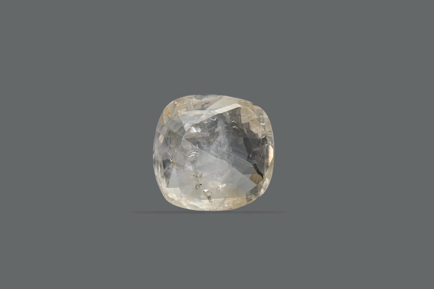 NATURAL YELLOW SAPPHIRE-4.87 CARAT