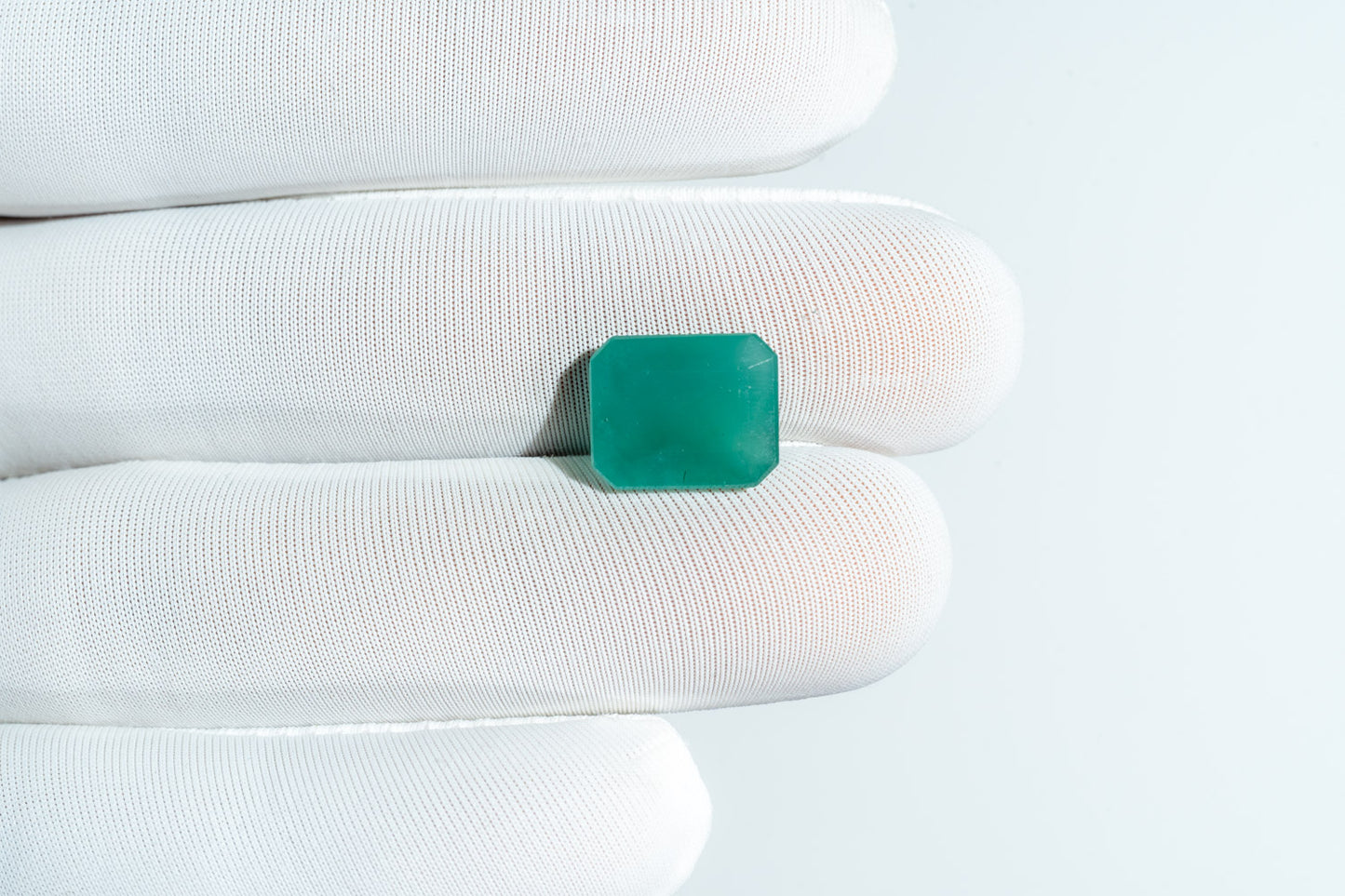 NATURAL EMERALD-5.35CARAT