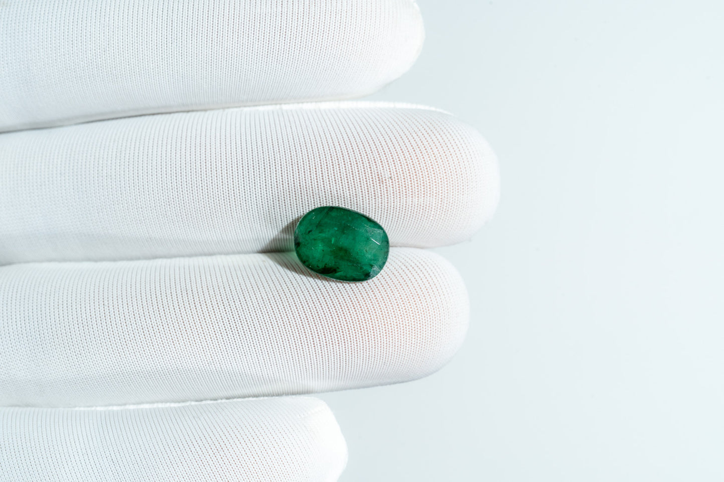 NATURAL EMERALD-2.83CARAT