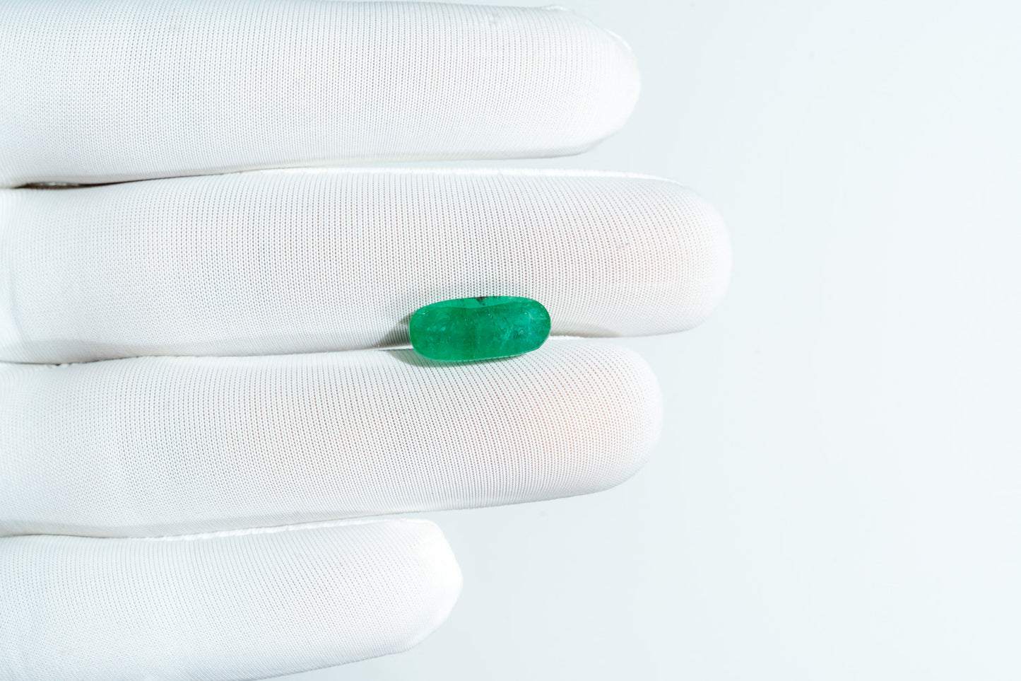 NATURAL EMERALD-4.01CARAT