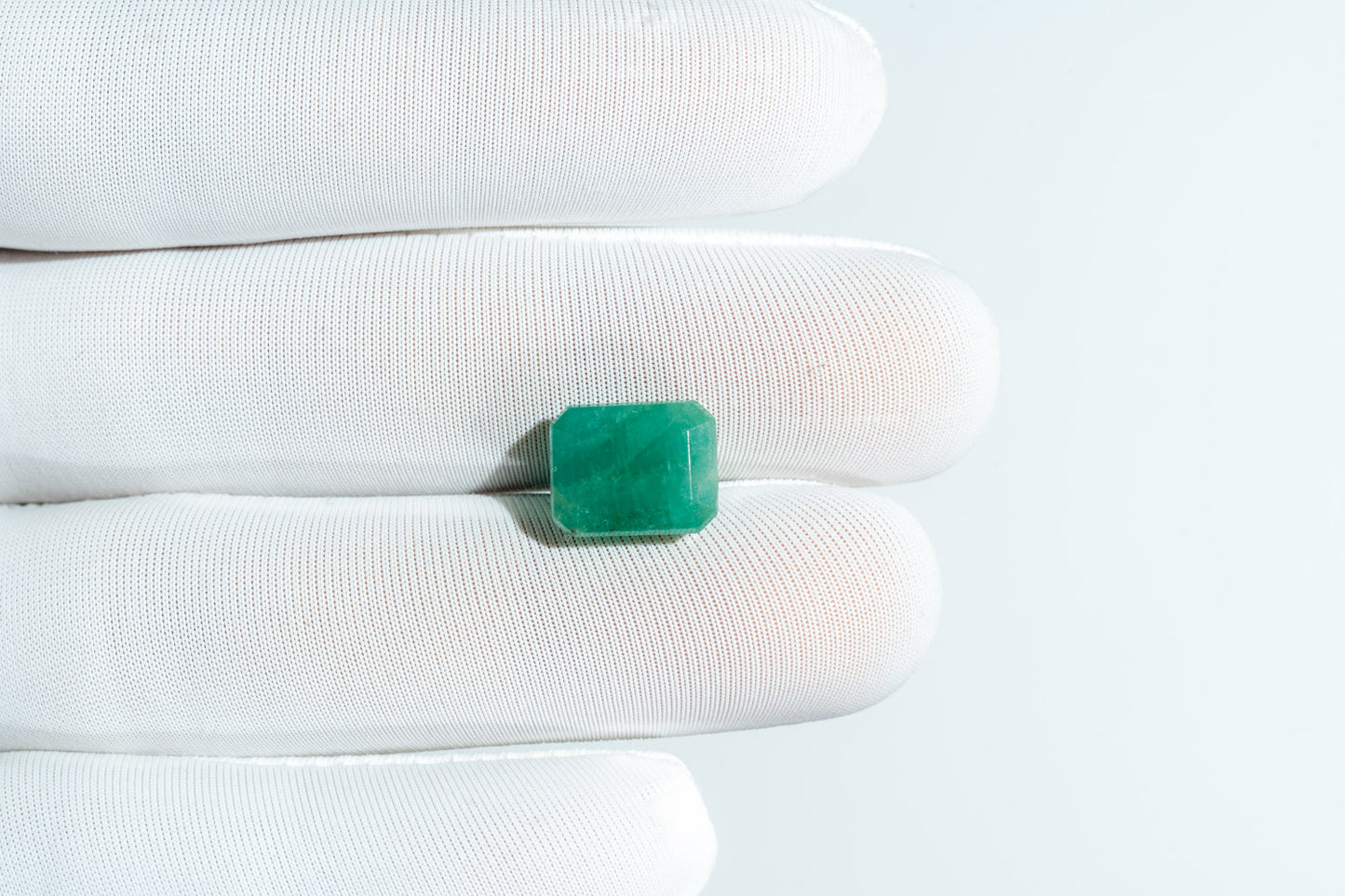 NATURAL EMERALD-6.28CARAT