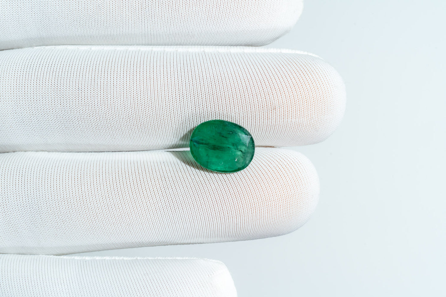 NATURAL EMERALD-2.92CARAT