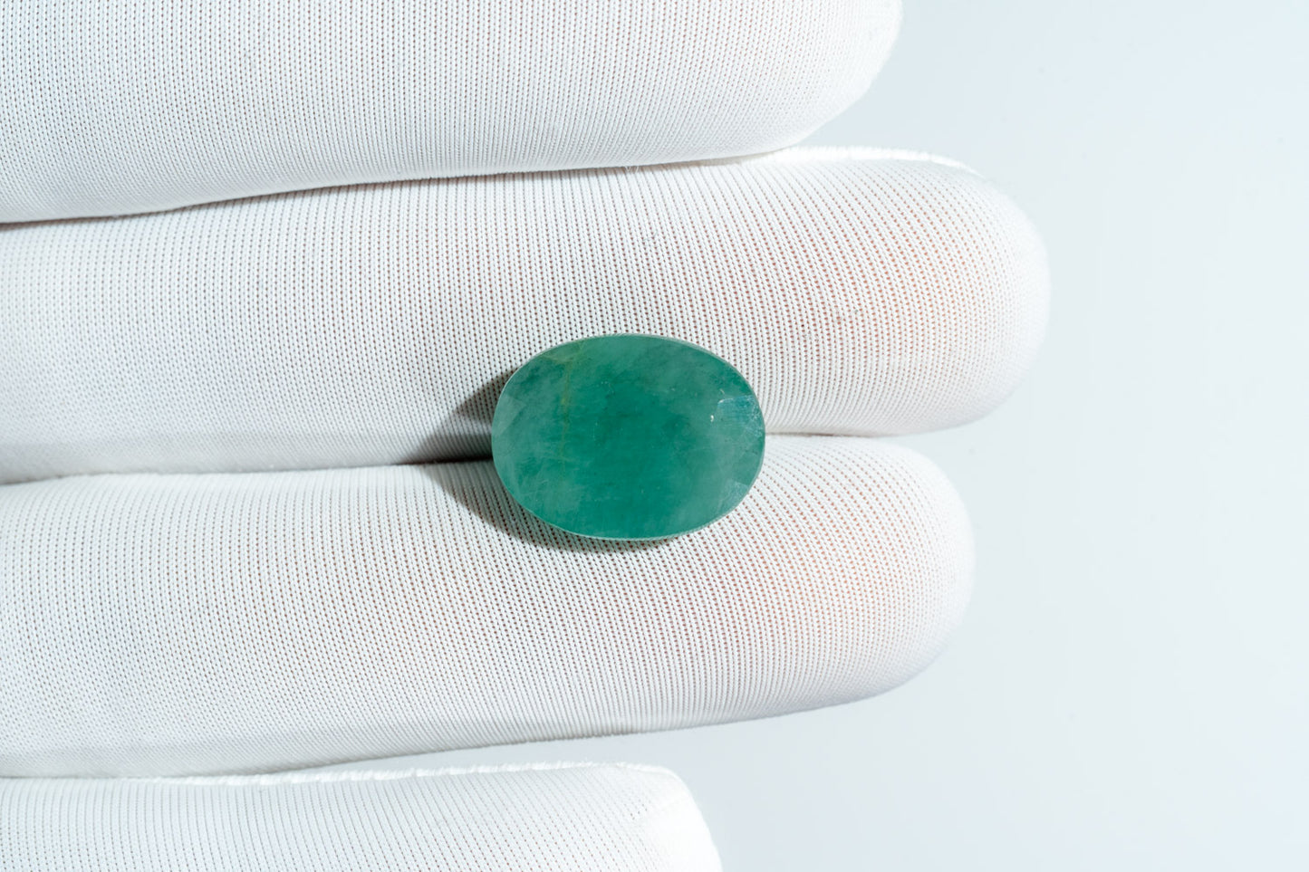 NATURAL EMERALD-9.75CARAT