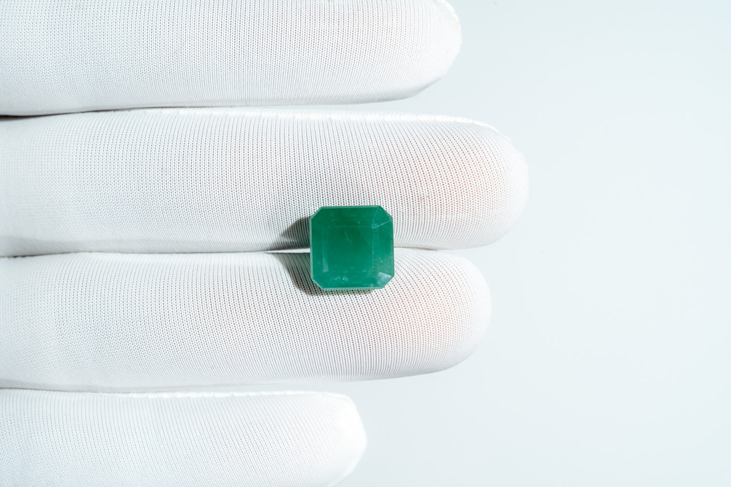 NATURAL EMERALD-7.36CARAT