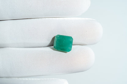 NATURAL EMERALD-6.05CARAT