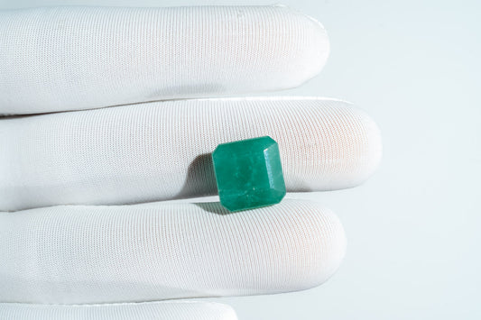 NATURAL EMERALD-9.07CARAT