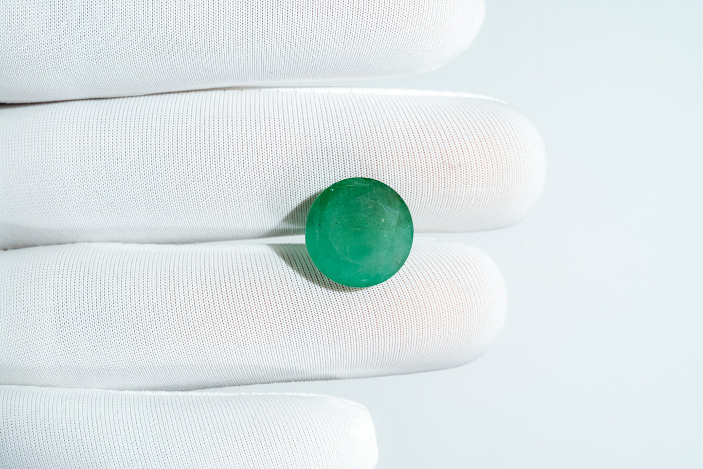 NATURAL EMERALD-8.17CARAT