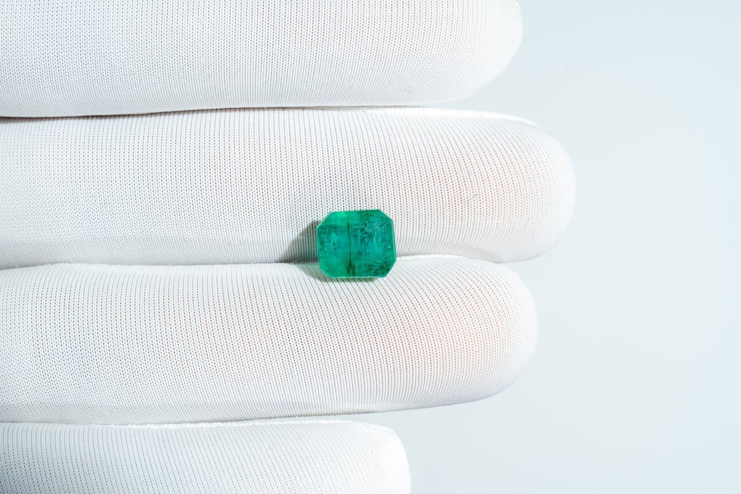 NATURAL EMERALD-3.08CARAT