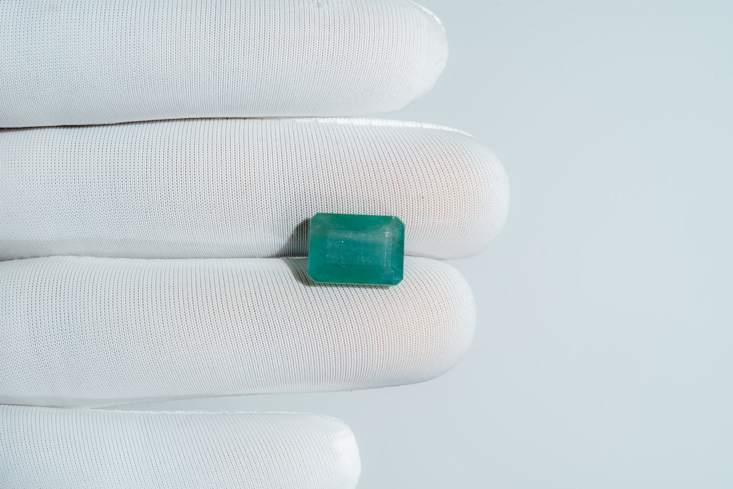 NATURAL EMERALD-4.94CARAT