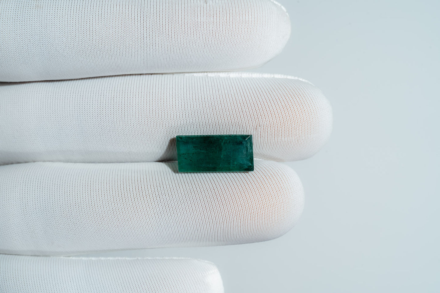 NATURAL EMERALD-4.78CARAT