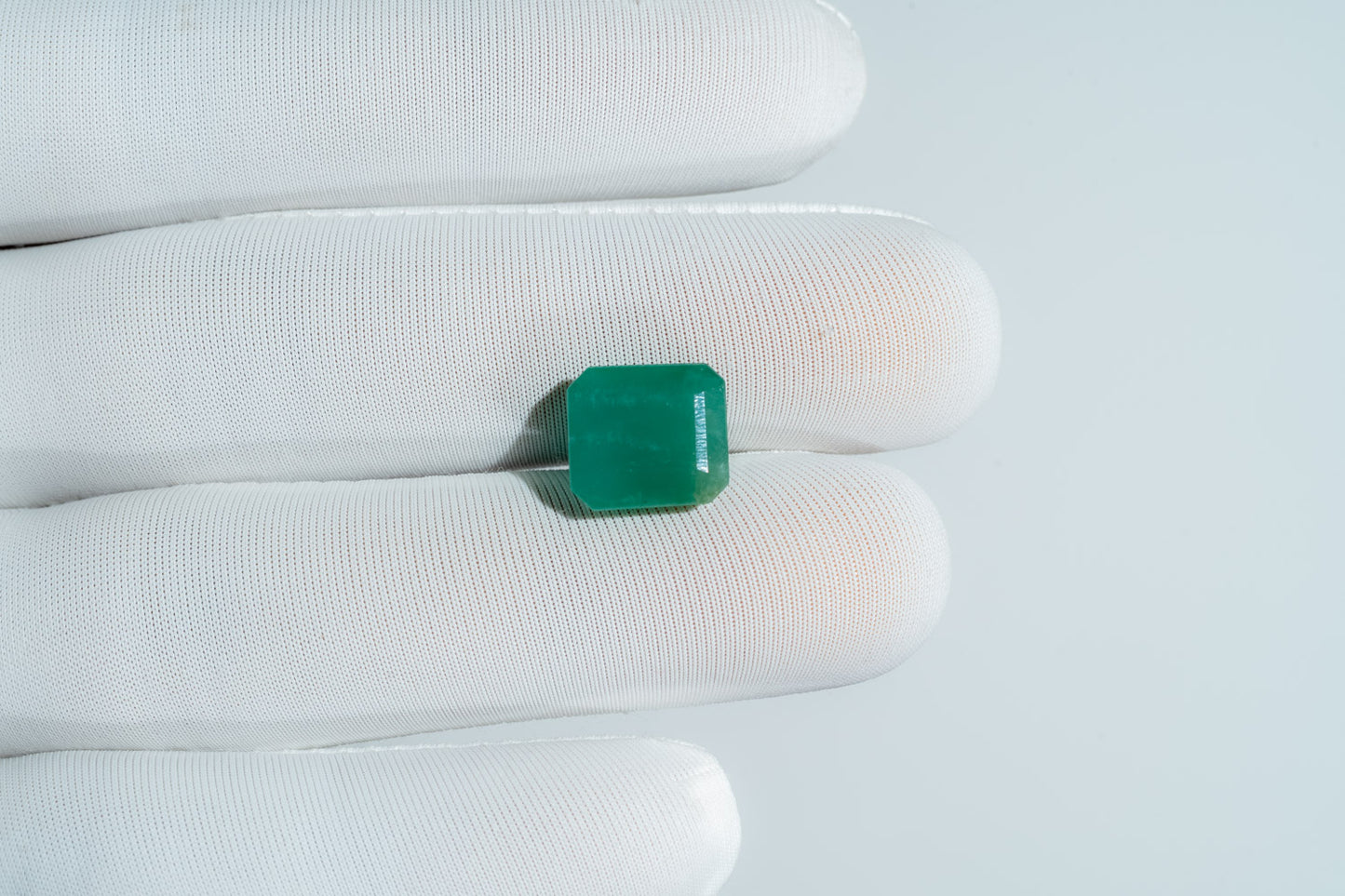 NATURAL EMERALD-6.28CARAT
