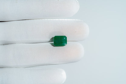 NATURAL EMERALD-4.94CARAT