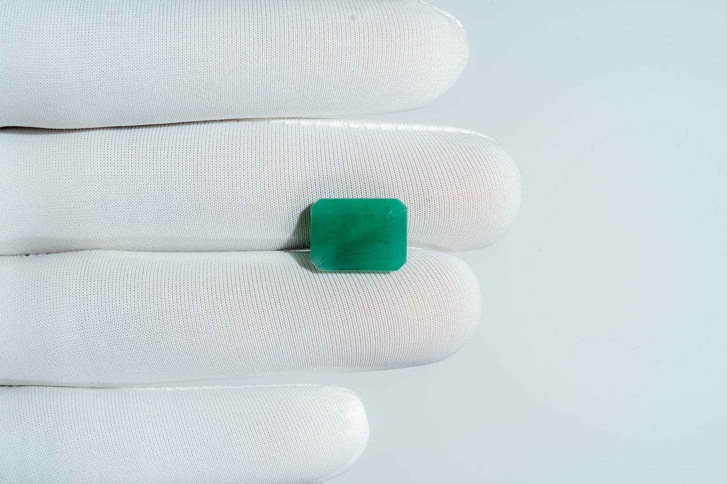 NATURAL EMERALD-6.34CARAT