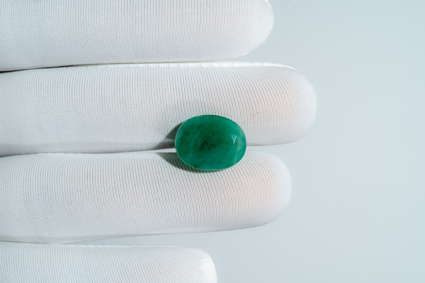 NATURAL EMERALD-7.54CARAT