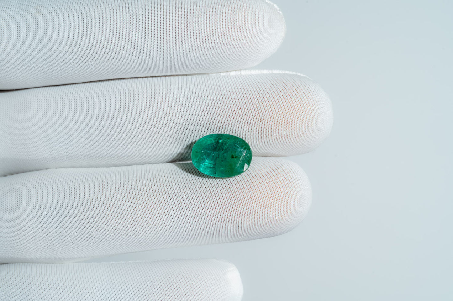 NATURAL EMERALD-4.06CARAT