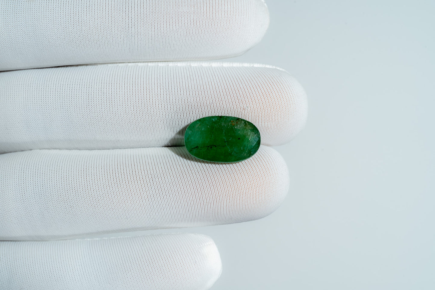 NATURAL EMERALD-5.53CARAT