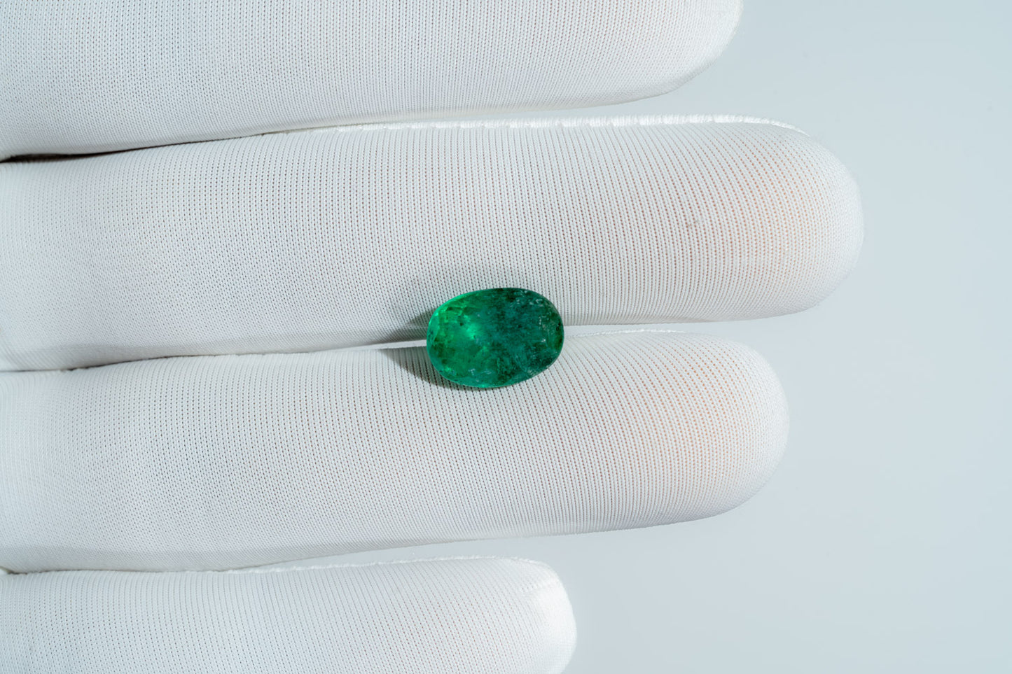 NATURAL EMERALD-4.05CARAT