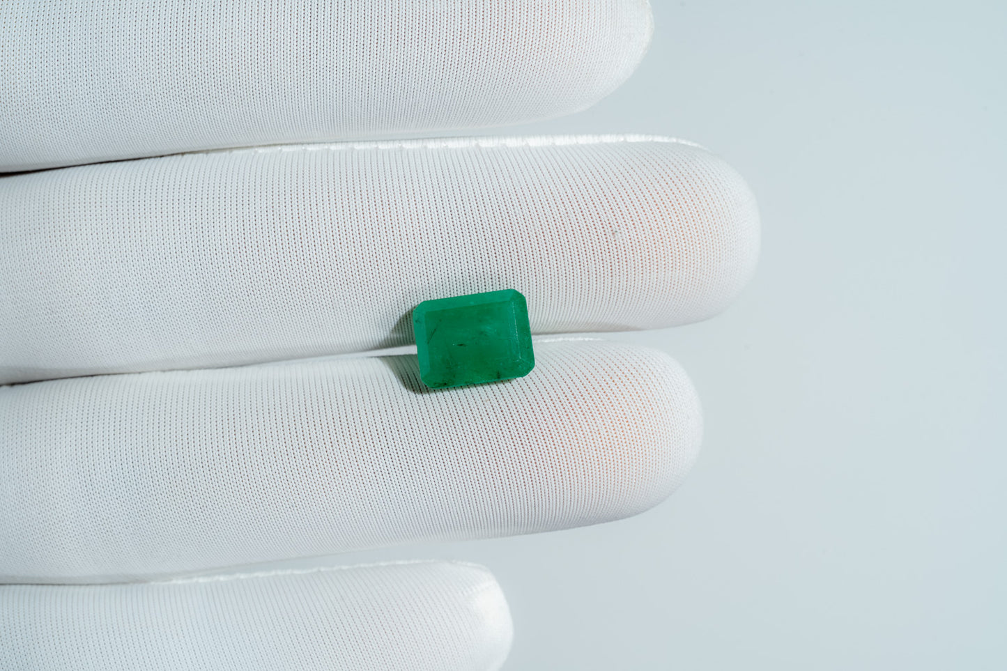 NATURAL EMERALD-3.44CARAT