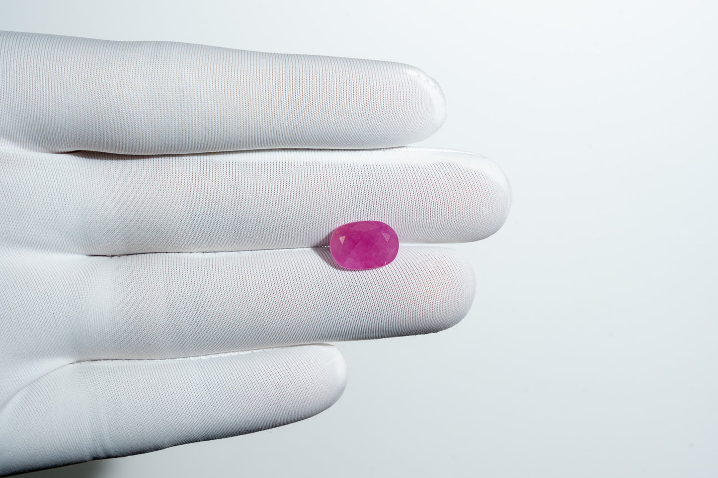 NATURAL RUBY BURMA-5.56CARAT