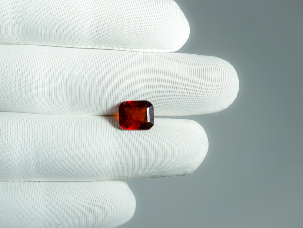 NATURAL HESSONITE-3.53CARAT