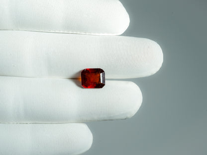 NATURAL HESSONITE-3.53CARAT