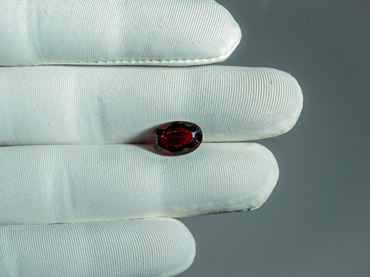 NATURAL HESSONITE-4.62 CARAT
