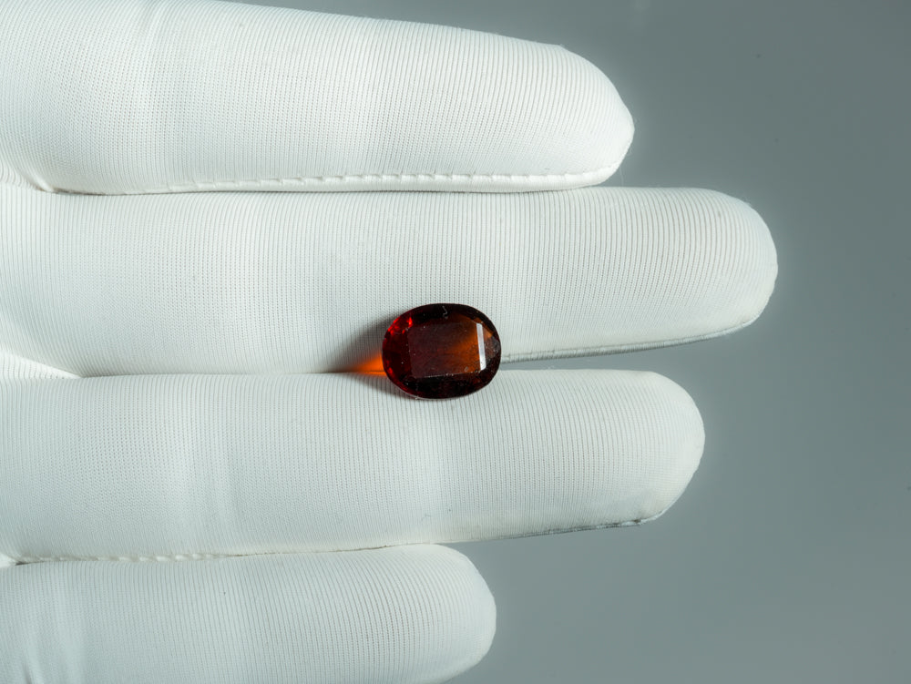 NATURAL HESSONITE-5.65CARAT