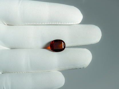 NATURAL HESSONITE-5.65CARAT