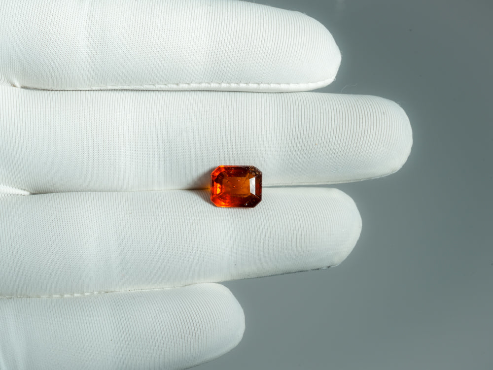 NATURAL HESSONITE-4.16CARAT