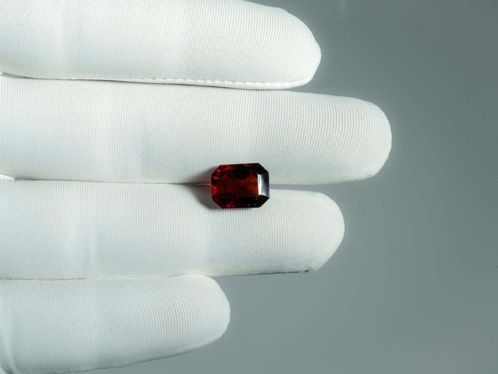 NATURAL HESSONITE-6.16CARAT