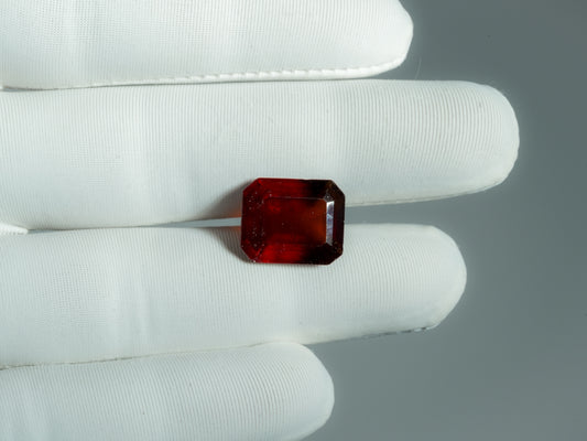 NATURAL HESSONITE-6.29CARAT