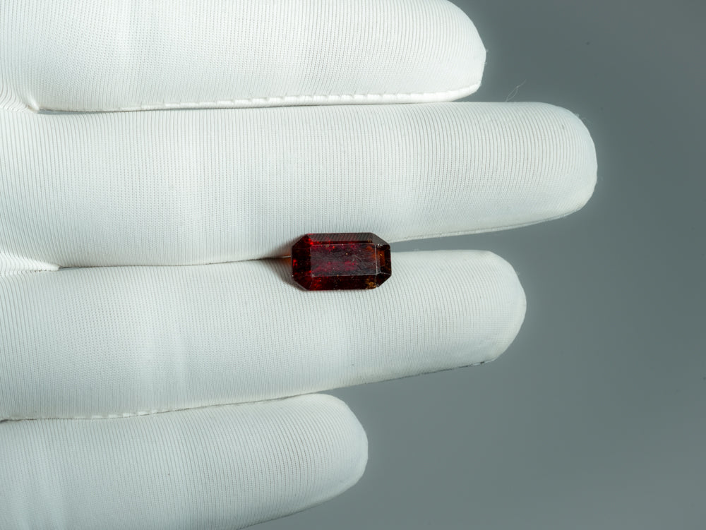 NATURAL HESSONITE-6.53CARAT