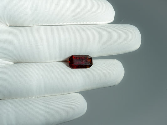 NATURAL HESSONITE-6.53CARAT