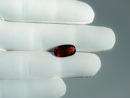 NATURAL HESSONITE-5.78 CARAT
