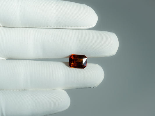 NATURAL HESSONITE-4.47CARAT
