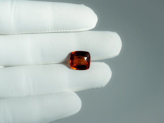 NATURAL HESSONITE-7.41CARAT