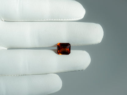 NATURAL HESSONITE-8.31CARAT